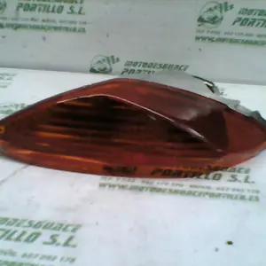 Foto de Intermitente delantero derecho Suzuki Burgman 125 referencia 99-23-43574 foto 3