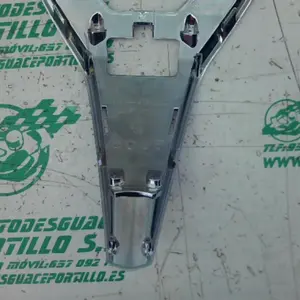 Foto de Embellecedor del frontal Kymco PEOPLE S 125 referencia 369-23-46699 foto 5