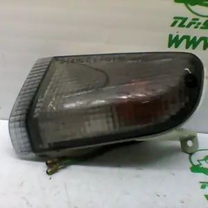 Foto de Intermitente delantero izquierdo Honda Yupi 90 referencia 322-20-31965 foto 3