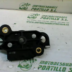 Foto de Cerradura del asiento Suzuki GLADIUS SFV 650 I referencia 202-18-16023