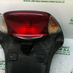 Foto de Portamatrícula con piloto Kymco Bet&win 125 referencia 309-19-24035 foto 10