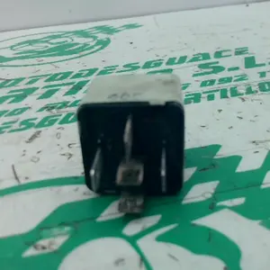 Foto de Relé Vespa LX 125 referencia 448-23-47104 foto 2