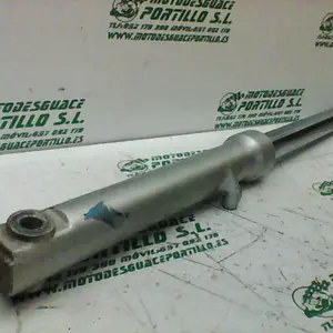 Foto de Barra horquilla derecha Keeway Superlight 125 referencia 7-17-16696 foto 3