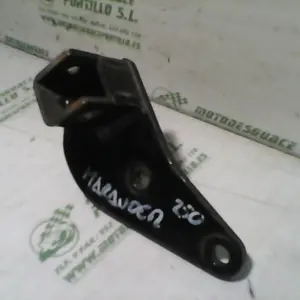 Foto de Estribera delantera izquierda Suzuki Marauder 250 referencia 193-21-33300 foto 5