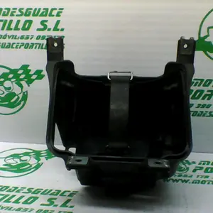 Foto de Caja batería Honda Pcx 125 referencia 181-23-46273 foto 7