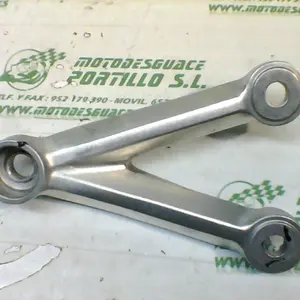 Foto de Soporte de motor Honda CBR650 FA referencia 104-18-13411 foto 4