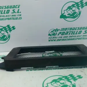Foto de Protector de radiador Honda SHADOW 600 referencia 61-20-44173 foto 3