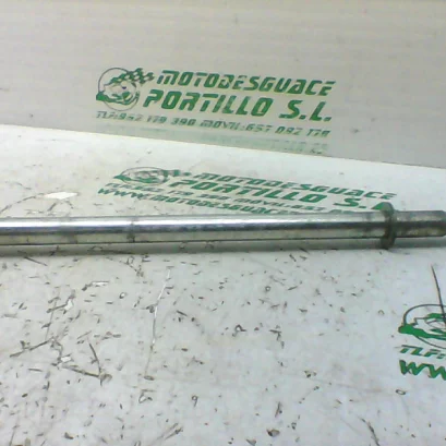 Foto de Eje de rueda delantera Malaguti PHANTOM MAX referencia 70-20-25671