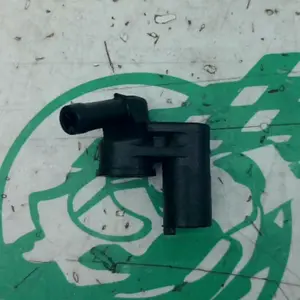 Foto de Conector del inyector Peugeot TWEET 125 15-18 referencia 165-23-46296 foto 3