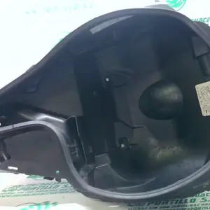 Foto de Porta-casco Suzuki BURGMAN 125 - 15 referencia 179-20-35776 foto 2
