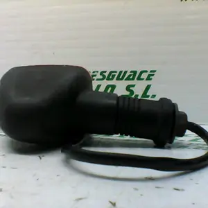 Foto de Intermitente trasero derecho Suzuki GS-500-F referencia 166-19-21432 foto 2