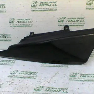Foto de Carcasa lateral derecha Yamaha XT-125-X referencia 148-18-14151 foto 4