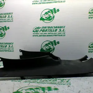 Foto de Carcasa bajo asiento Kymco Super Dink 125 referencia 100-22-36559 foto 6