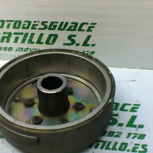 Foto de Plato magnetico Yamaha Cygnus x 125 referencia 425-21-32118 foto 15