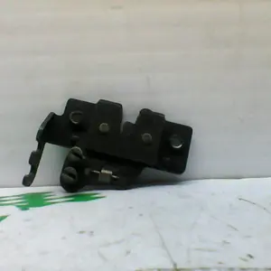 Foto de Cerradura del asiento Vespa PRIMAVERA 125 ABS referencia 113-22-34916 foto 2