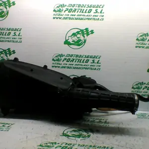 Foto de Caja de filtro Kymco super dink 300 i referencia 113-23-43367 foto 2