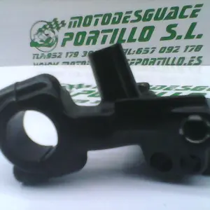 Foto de Soporte de maneta trasera Honda Pcx 125 referencia 181-23-46213 foto 4