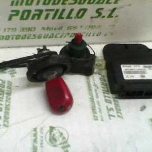 Foto de Juego de cerraduras Piaggio X9 250 referencia 44-18-12487