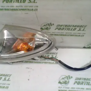 Foto de Intermitente delantero izquierdo Kymco Grand dink 125 referencia 166-20-36175 foto 5