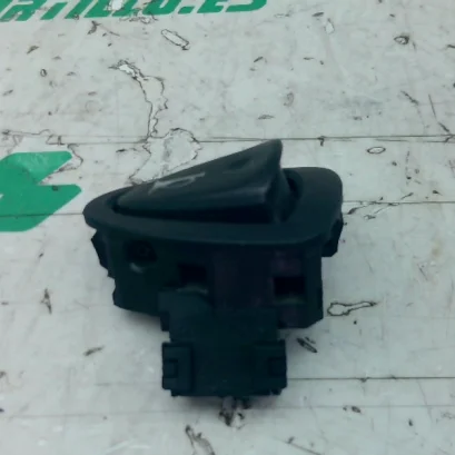 Foto de Interruptor de claxon Honda Pcx 125 referencia 181-23-46260
