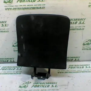 Foto de Puerta depósito gasolina Honda Forza 250 referencia 234-18-15990 foto 2
