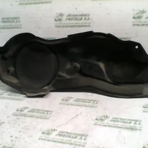 Foto de Embellecedor de tapa cárter Sym VS 125 09 referencia 104-17-9080