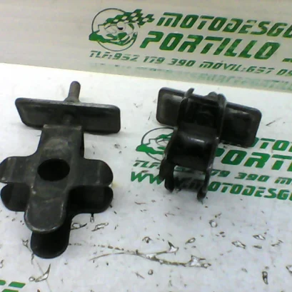 Foto de Tensores de rueda trasera Suzuki gsx600F referencia 156-16-26963