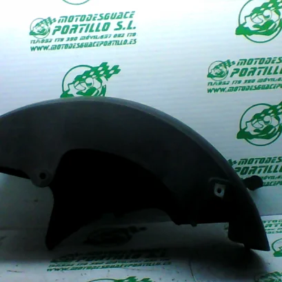Foto de Guardabarro trasero Yamaha X MAX 125 referencia 304-21-31482