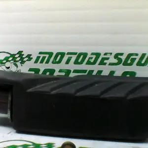 Foto de Reposapies trasero derecho Honda S-wing 125 referencia 241-19-22756 foto 5