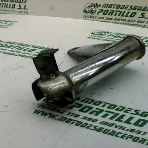 Foto de Embellecedor de horquilla izquierda Honda CB 450 DX referencia 300-19-45504 foto 3