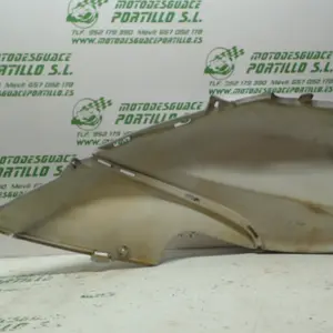 Foto de Carcasa lateral trasera derecha Piaggio FLY 125 4T referencia 75-19-18243 foto 5