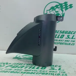 Foto de Embellecedor Guardabarros Delantero Izquierdo Piaggio BEVERLY 350I referencia 252-23-45908 foto 3