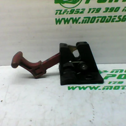 Foto de Cerradura del asiento BMW F-650-GS referencia 27-21-28228