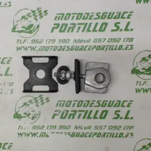 Foto de Tensores de rueda trasera Kawasaki Ninja R 250 referencia 17-16-1667