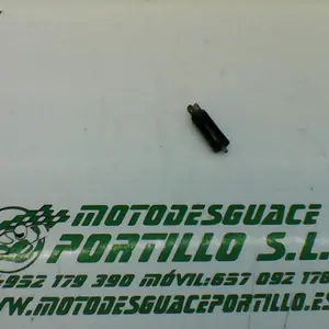 Foto de Sensor de freno trasero Kymco VENOX 250 referencia 257-19-39695 foto 18