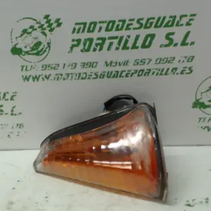 Foto de Intermitente delantero derecho Honda Forza 250 referencia 234-18-15881 foto 4
