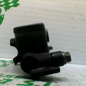 Foto de Bomba de freno trasero Kymco Xciting 500 referencia 70-23-42819 foto 4