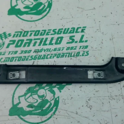 Foto de Soporte suelo derecho Piaggio BEVERLY 300 I referencia 452-23-46538