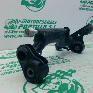 Foto de Soporte de motor Honda PS 125 referencia 384-23-46466 foto 10