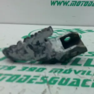Foto de Reposapies delantero izquierdo Yamaha XT 600 E referencia 72-24-48009 foto 2