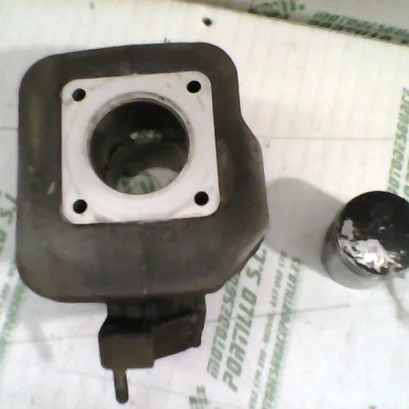 Foto de Cilindro y pistón Peugeot Vivacity 50 referencia 119-17-49129
