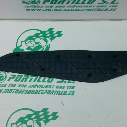 Foto de Alfombrilla izquierda Yamaha XMAX 250I referencia 283-22-37536