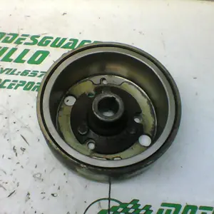 Foto de Plato magnetico Yamaha Neos 50 referencia 127-21-34095 foto 1
