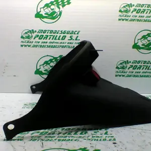 Foto de Portamatricula Piaggio MP3 250 RL referencia 397-21-40195 foto 3