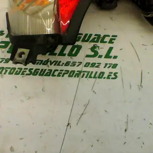 Foto de Piloto trasero Suzuki SIXTEEN 125 referencia 281-18-19608 foto 3
