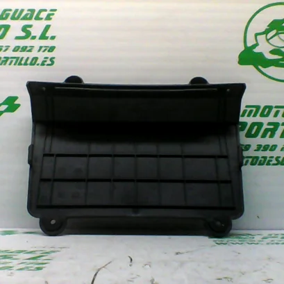 Foto de Tapa batería Kymco AGILITY CITY 125 I referencia 137-22-35325