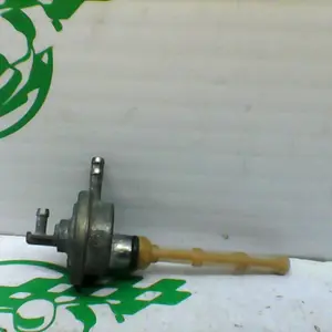 Foto de Grifo gasolina Peugeot Trekker 50 referencia 223-19-36875 foto 3