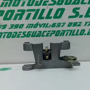 Foto de Cerradura del asiento Kymco Agility 50 referencia 107-21-35099 foto 6