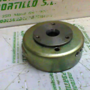 Foto de Plato magnetico Keeway RKV 125 referencia 326-22-42248 foto 3