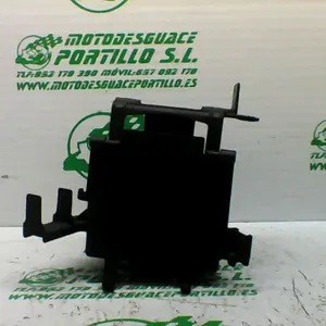 Foto de Caja batería Honda Dylan 125 referencia 80-23-44267 foto 11